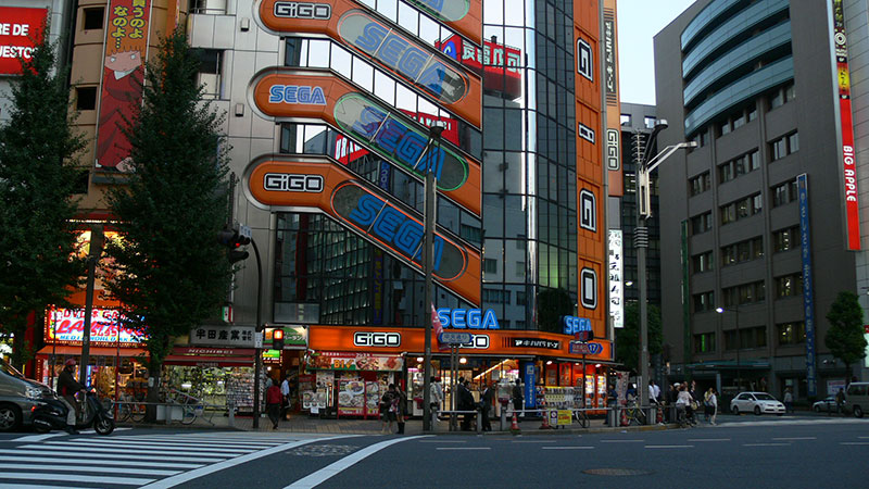 Bairro Akihabara, em Tóquio, centro do comércio eletrônico local (2007)